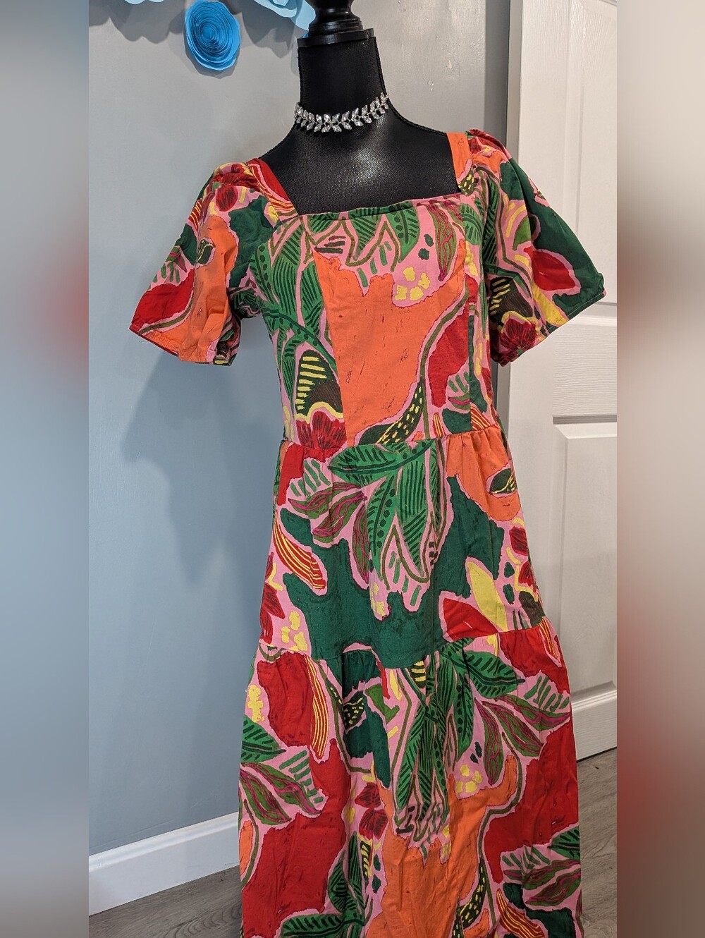 Open Sky Botanical Florals Dress - Picture 2 of 7